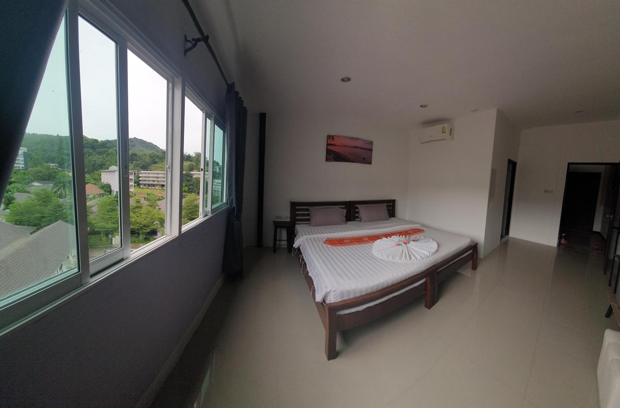 At Home Hotel Patong Екстер'єр фото